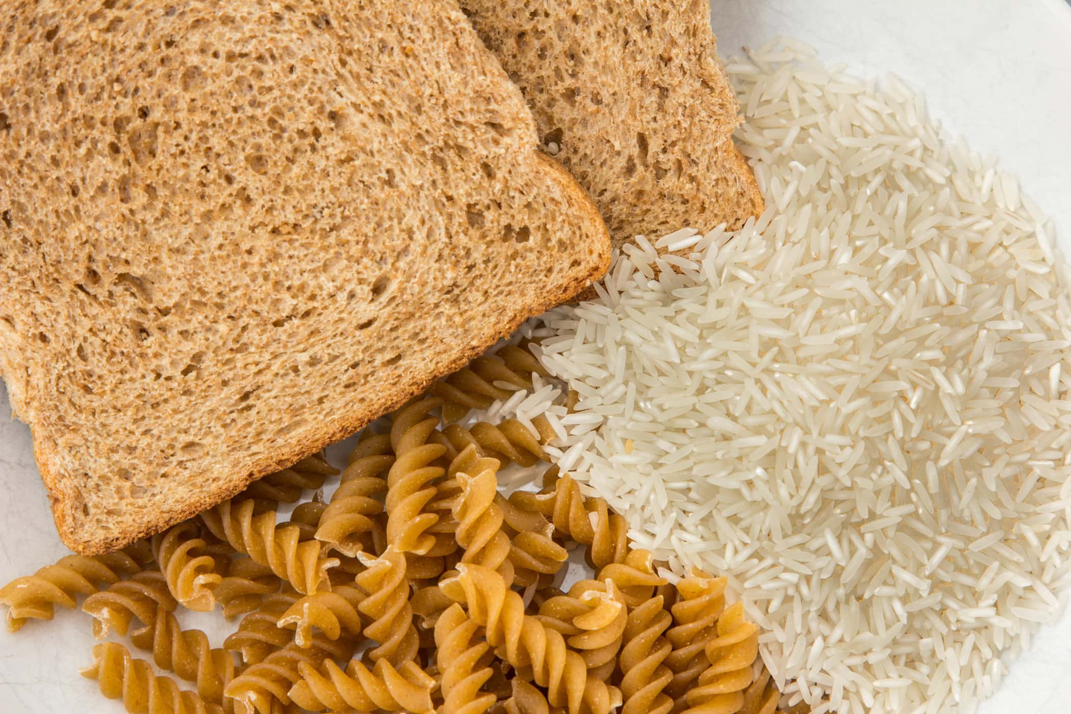 Nasi, Mie, Pasta, dan Roti Sumber Karbohidrat Mana yang Paling Sehat