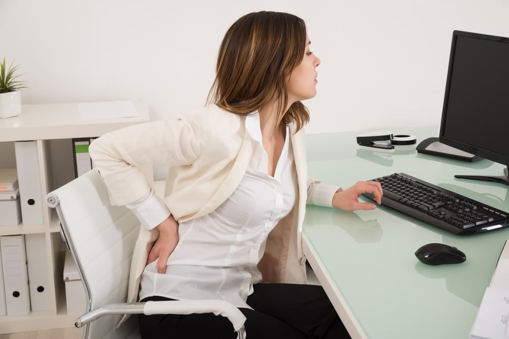 5 Penyebab Sakit Pinggang Sebelah Kanan yang Paling Umum