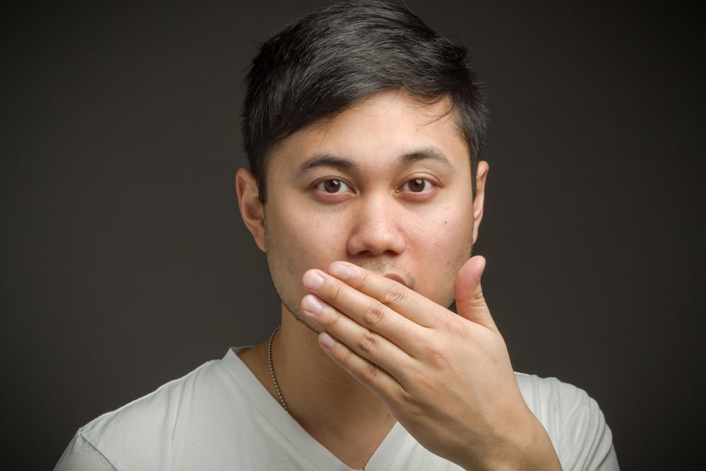 7 Cara Cepat Menghilangkan Bau Mulut Saat Puasa