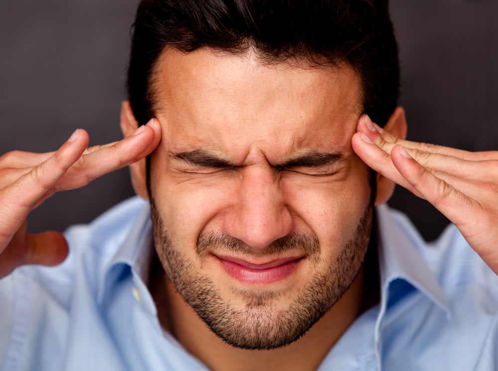 4 Penyebab Sakit Kepala Saat Puasa dan Cara Mengatasinya