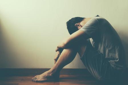 Ciri Depresi pada Remaja dan Hal yang Perlu Orangtua Lakukan