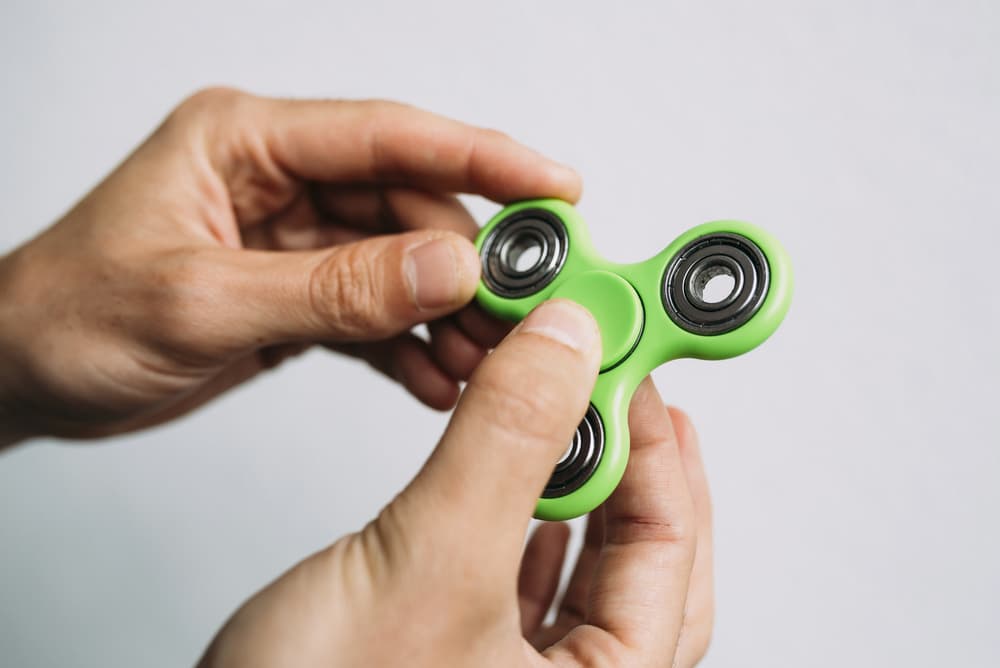 Fidget Spinner Dapat Membantu Anak Dengan ADHD, Benarkah?