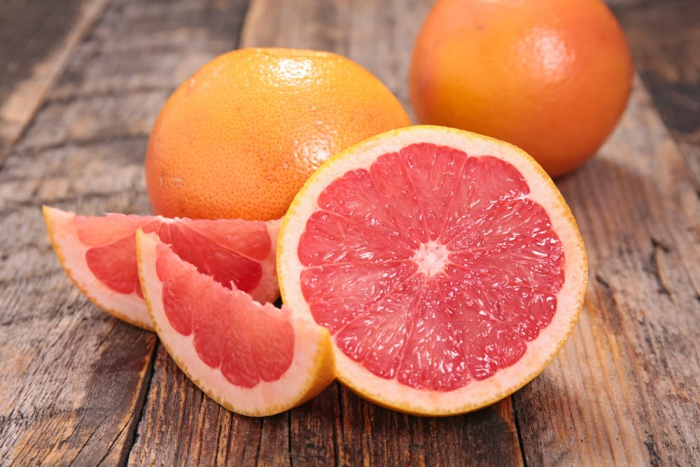 manfaat dan risiko buah grapefruit adalah