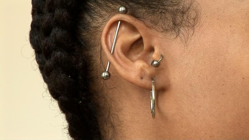 6 Langkah Penting untuk Merawat Luka Bekas Tindikan