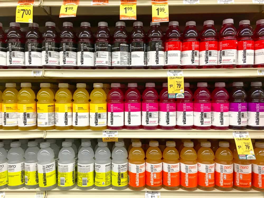 Kenapa Vitamin Water Tidak Boleh Diminum Setiap Hari?