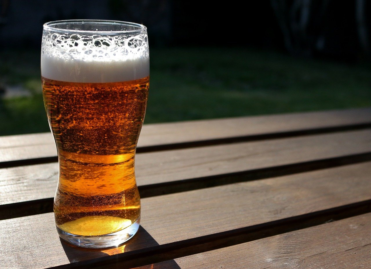 Aturan Aman dan Bijak Saat Mengonsumsi Minuman Beralkohol