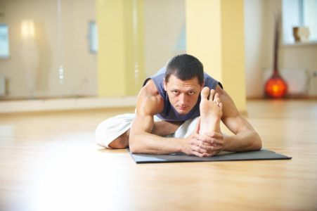 4 Gerakan Yoga untuk Membantu Mengatasi Disfungsi Ereksi pada Pria