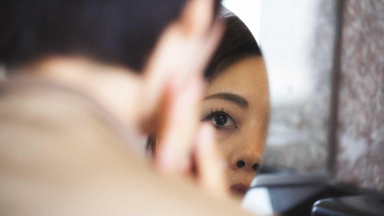 7 Penyebab Kelopak Mata Bengkak dan Cara Tepat Mengatasinya