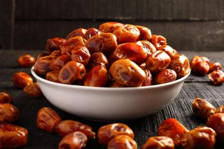 7 Manfaat Kurma untuk Ibu Hamil, Bisa Bantu Lancarkan Persalinan