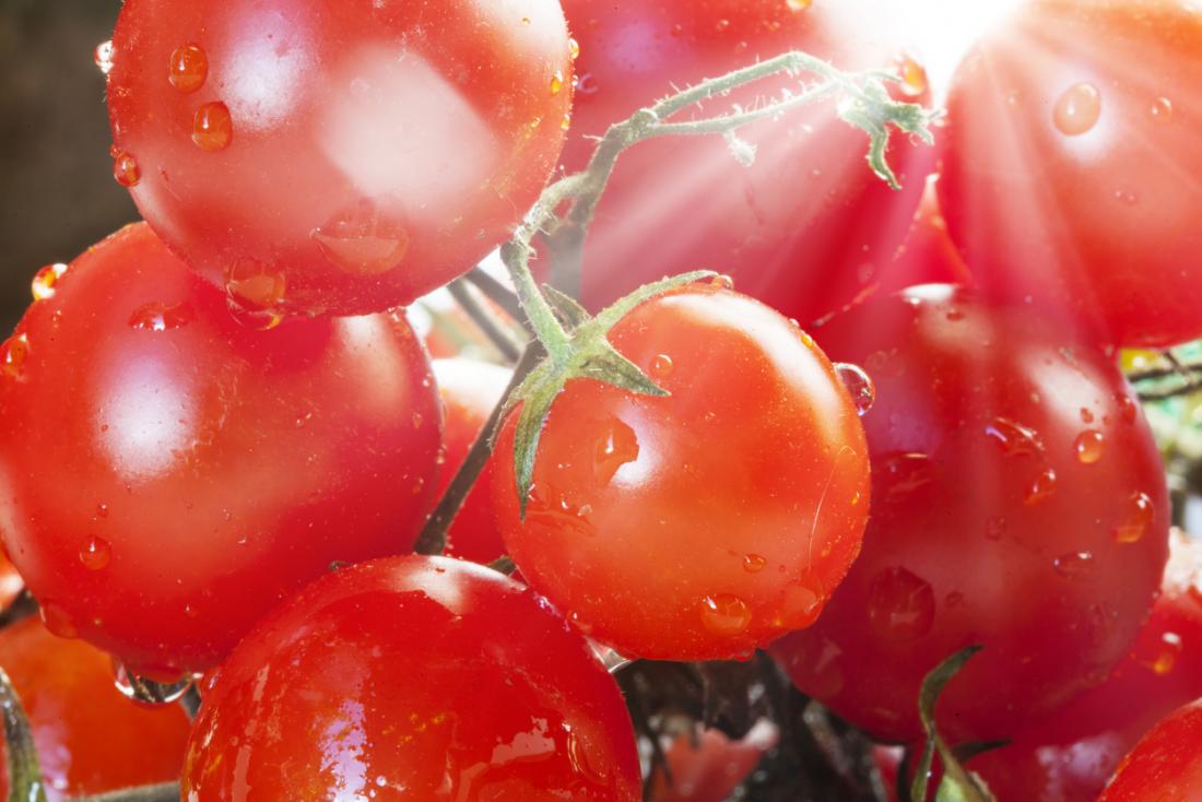 Makan Tomat: Cara Mudah Menurunkan Risiko Kanker Kulit
