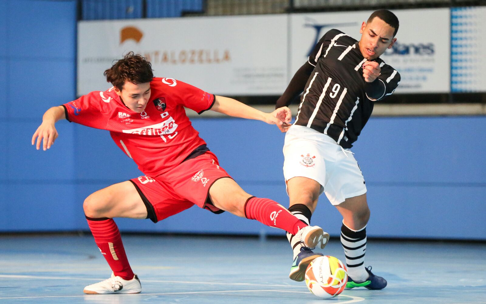 Gampang Capek Saat Main Futsal? Ini 4 Cara Tingkatkan Stamina Anda