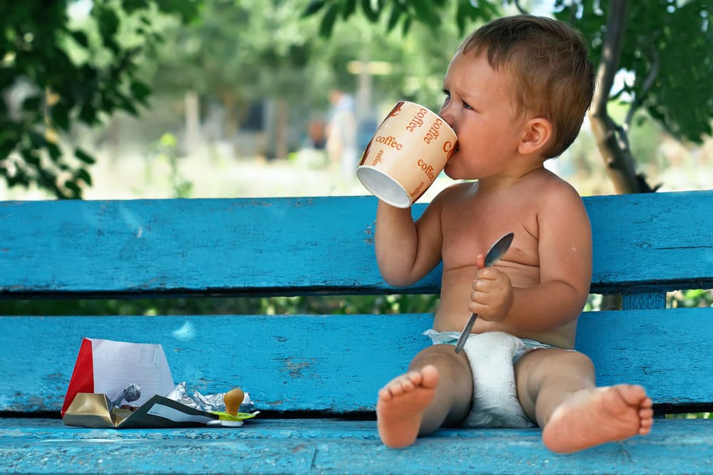 bahaya-minum-kopi-mengobati-kejang-pada-bayi