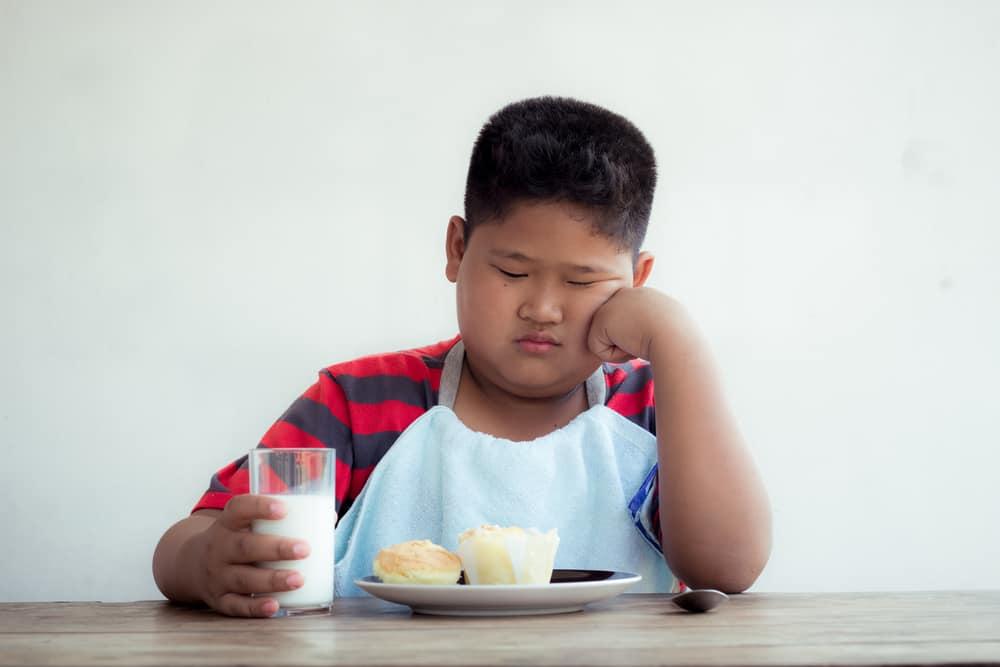Mengurangi Gula Terbukti Bikin Anak Obesitas Jadi Lebih Sehat