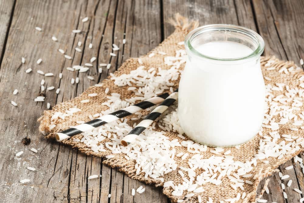 5 Manfaat Susu Beras Dibandingkan Susu Nabati Lain