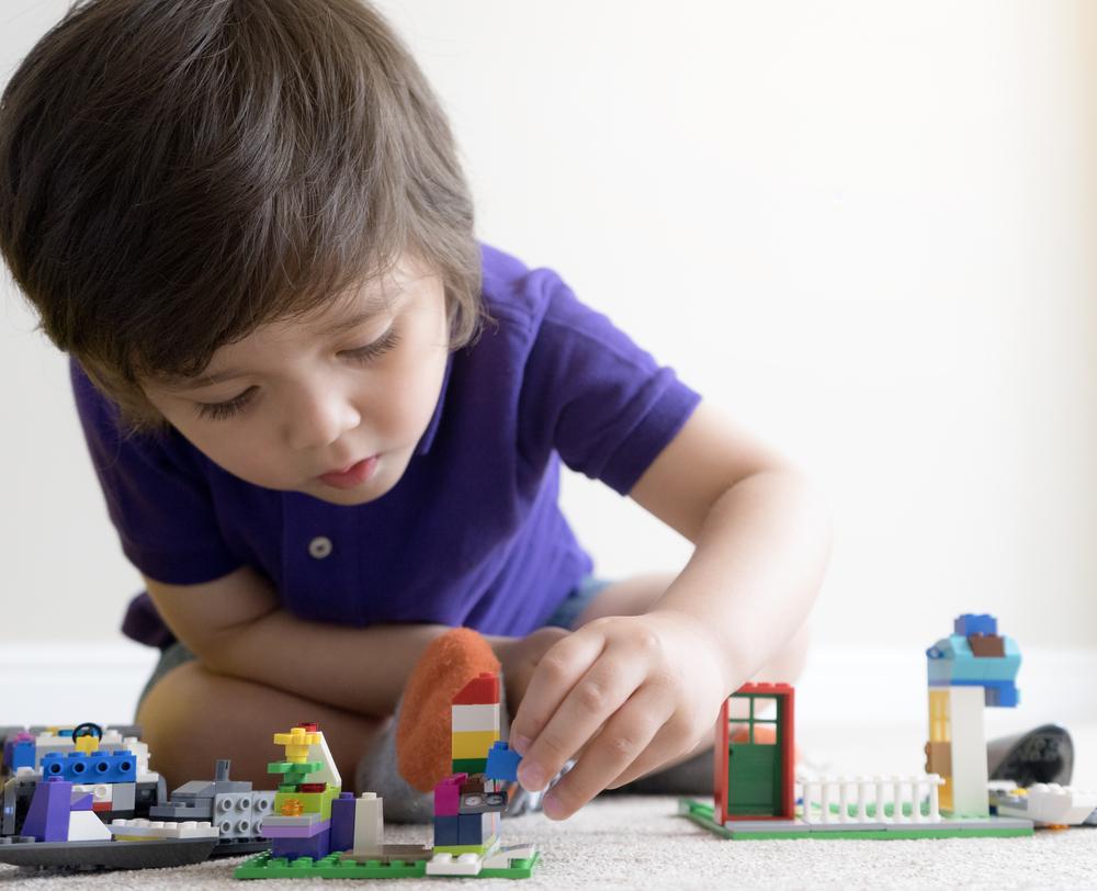 Apakah Autisme Bisa Disembuhkan? Ini Jawaban dan Perawatannya