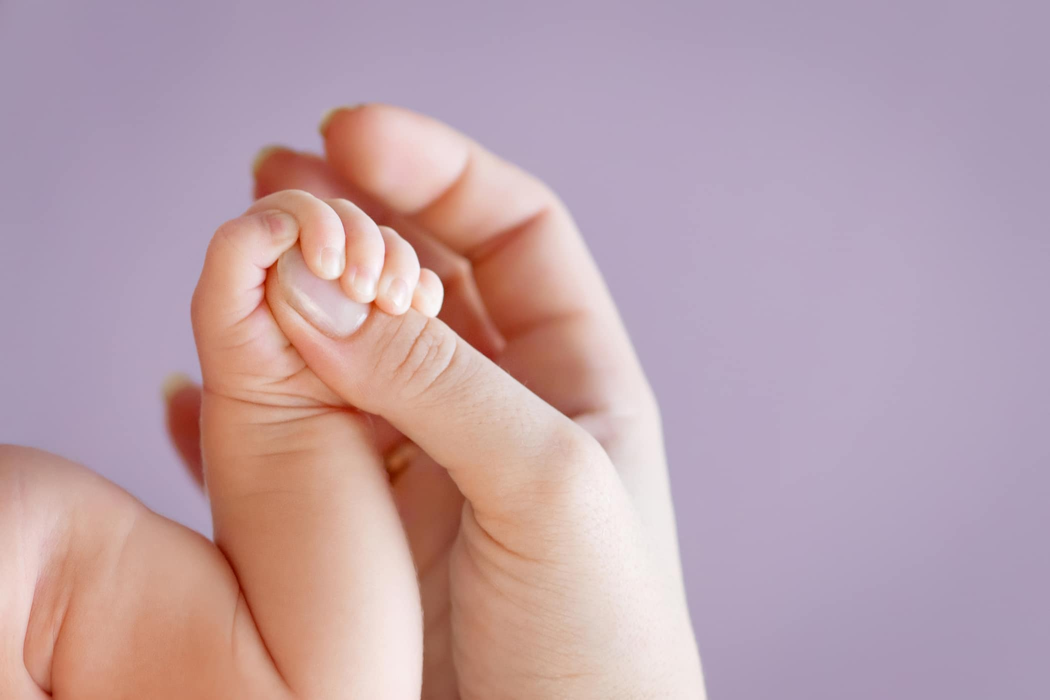 Keajaiban Sentuhan Ibu Pada Pertumbuhan dan Perkembangan Bayi
