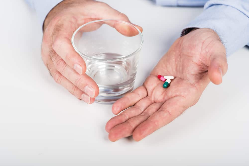 Waspada Risiko Sakit Lambung Akibat Keseringan Pakai Obat Antinyeri