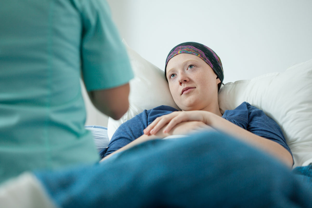 Timbul Rasa Logam di Mulut Setelah Kemoterapi, Bagaimana Mengatasinya?