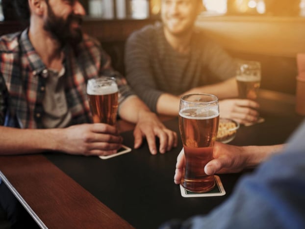 Muka Merah dan Panas, Efek Minum Alkohol yang Perlu Diwaspadai