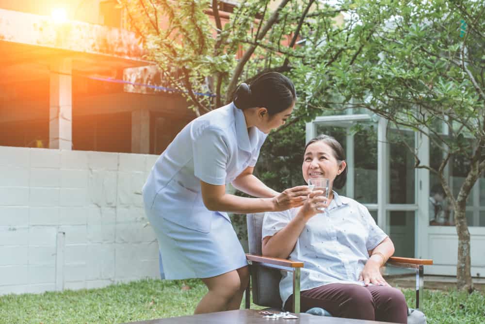 6 Pilihan Obat Osteoporosis untuk Mencegah Tulang Makin Keropos