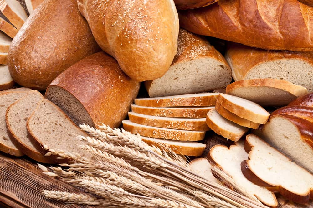 Antara Roti Tawar Putih dan Roti Gandum, Mana yang Paling Sehat?