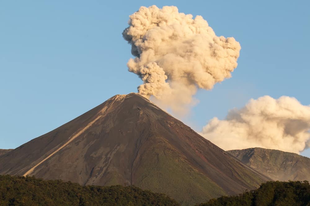 Panduan Keselamatan Gunung Meletus