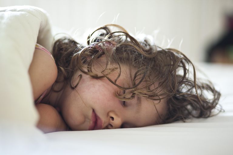 6 Tanda Sleep Apnea (Napas Berhenti Saat Tidur) Pada Anak yang Harus Diwaspadai