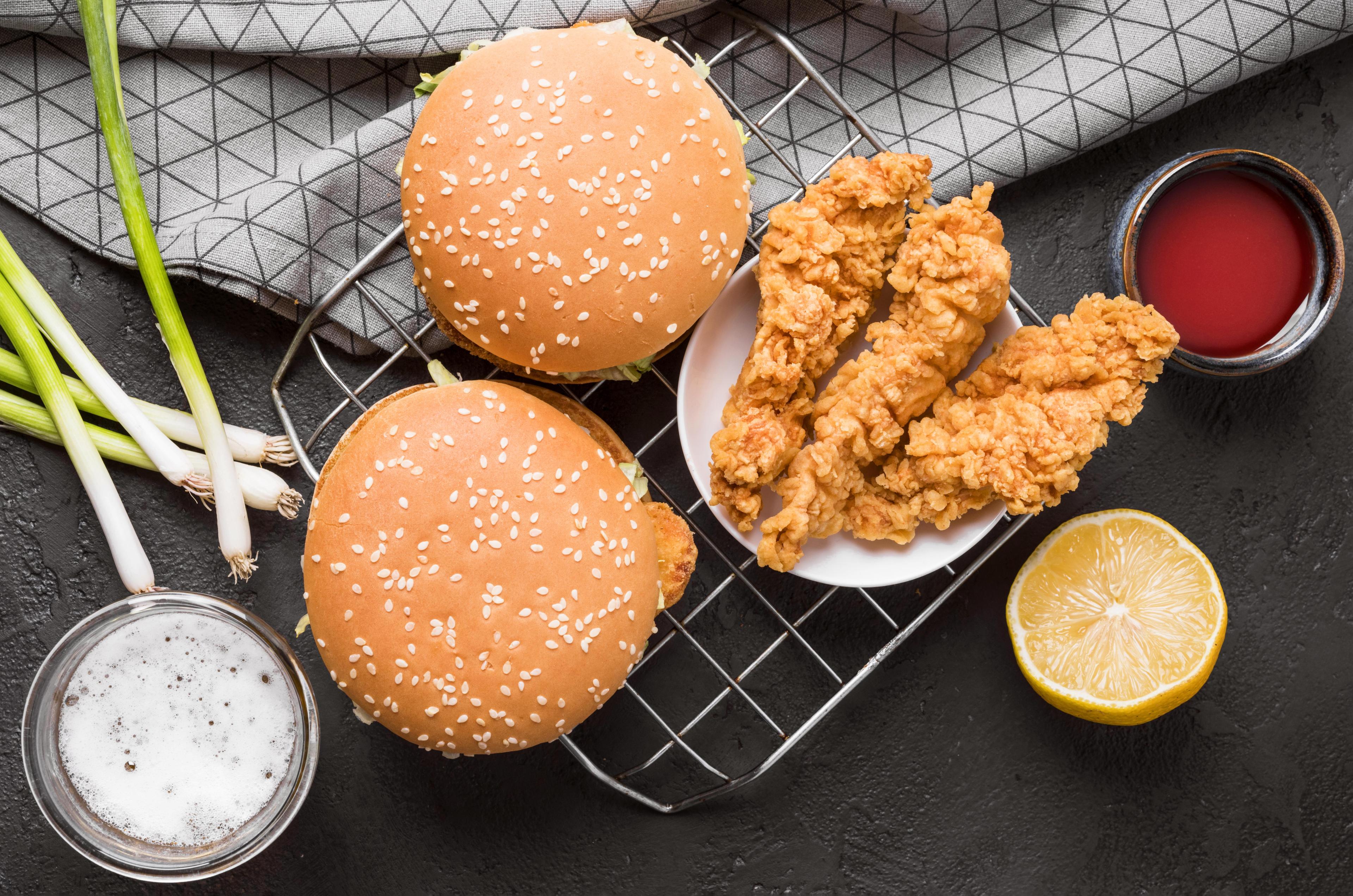 Kalori Burger vs Fried Chicken, Mana yang Lebih Sehat?