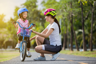 cara mengajarkan anak naik sepeda