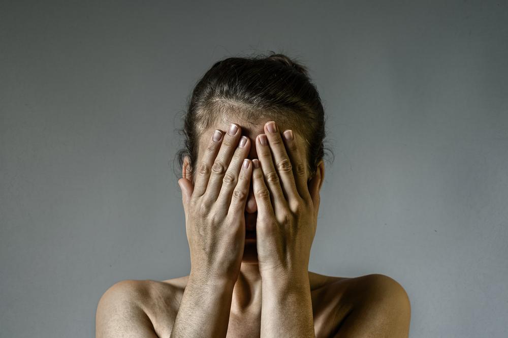 5 Cara Berdamai Dengan Rasa Malu yang Membelenggu