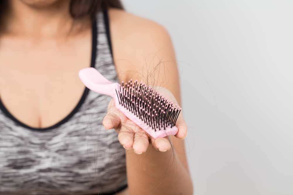 Diabetes yang Tidak Terkontrol Bisa Menyebabkan Rambut Rontok