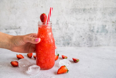 Jus strawberry untuk melancarkan haid