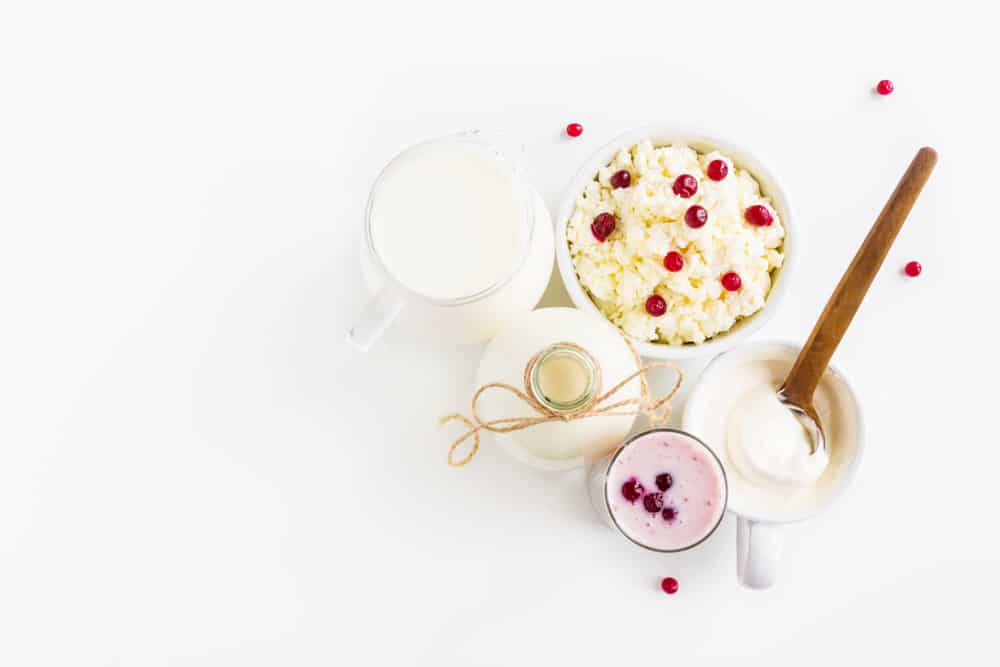Bolehkah Makan Yogurt dan Minum Susu Berbarengan di Satu Waktu?