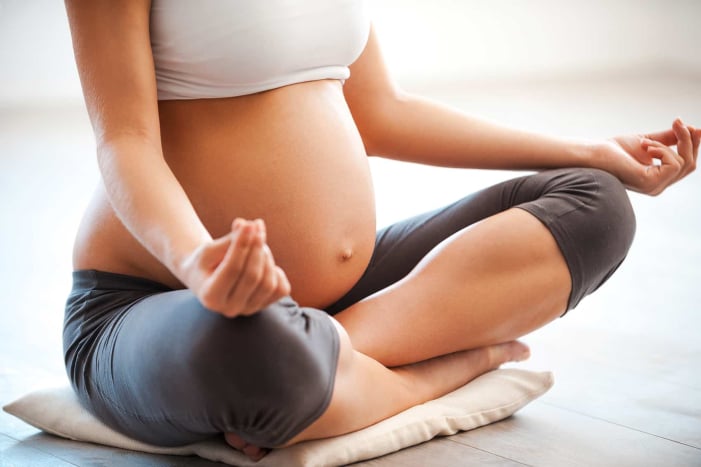 prenatal yoga dan prenatal pilates