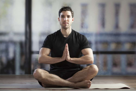 4 Pose Yoga Terbaik untuk Membantu Mengatasi Ejakulasi Dini