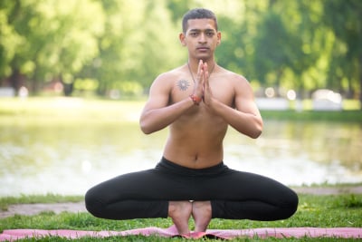 Mulabandhasana gerakan yoga untuk mengatasi ejakulasi dini