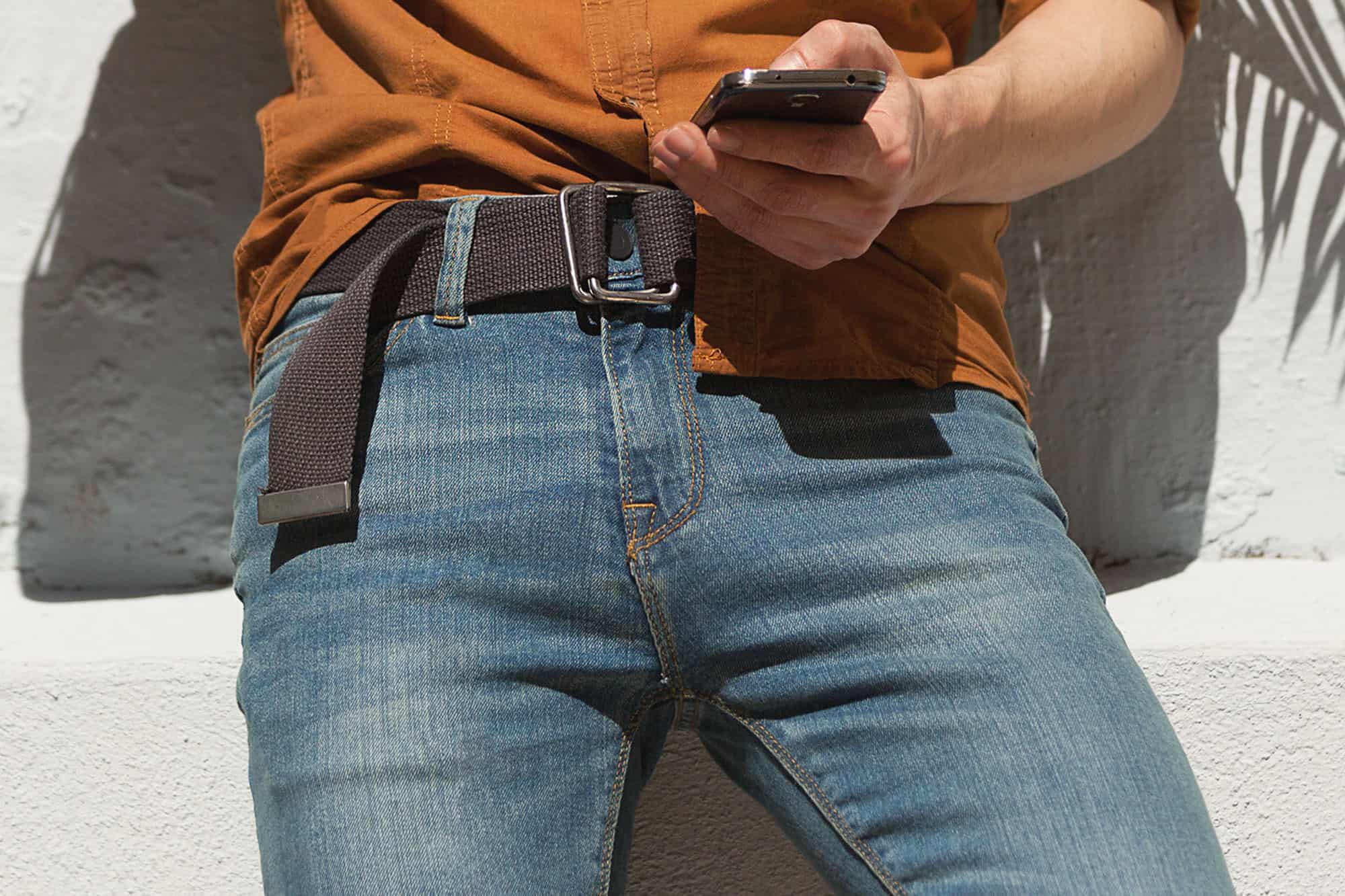 Awas, Ini Bahaya Pakai Celana Jeans Ketat bagi Kesehatan Penis