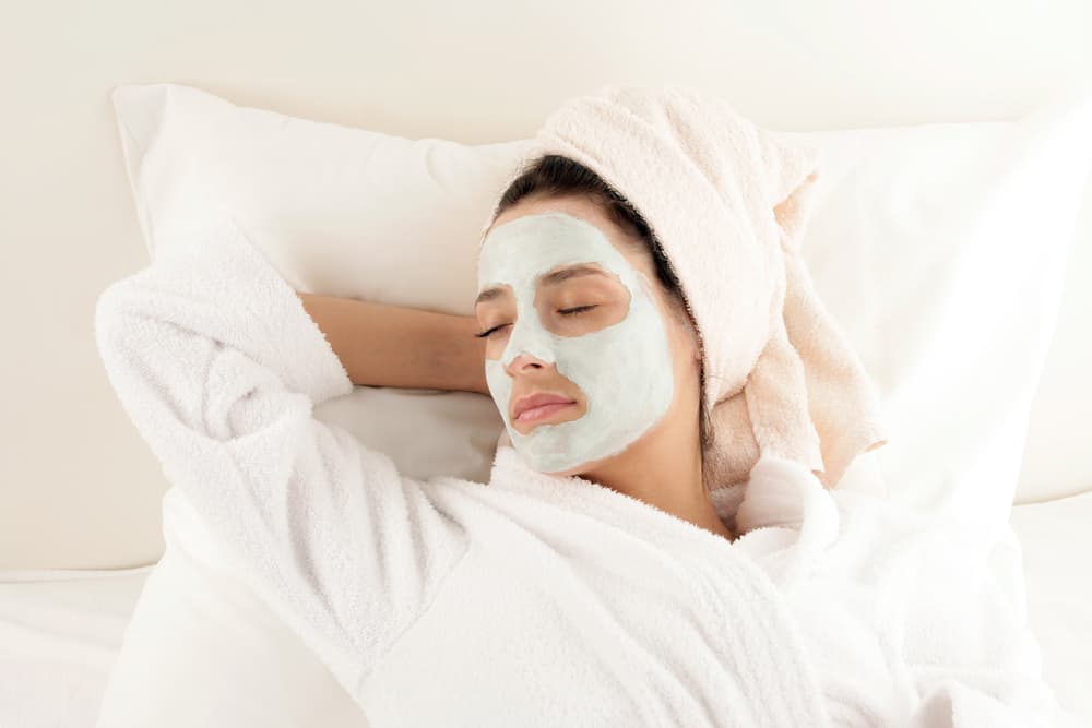 Bagaimana Cara Kerja Sleeping Mask Selama Kita Tidur?