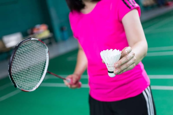 Yang mengejutkan servis jenis lawan badminton adalah dalam permainan servis sangat Jom ketahui
