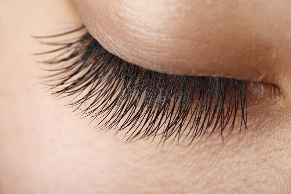 Mana yang Lebih Baik, Eyelash Extension atau Bulu Mata Palsu?