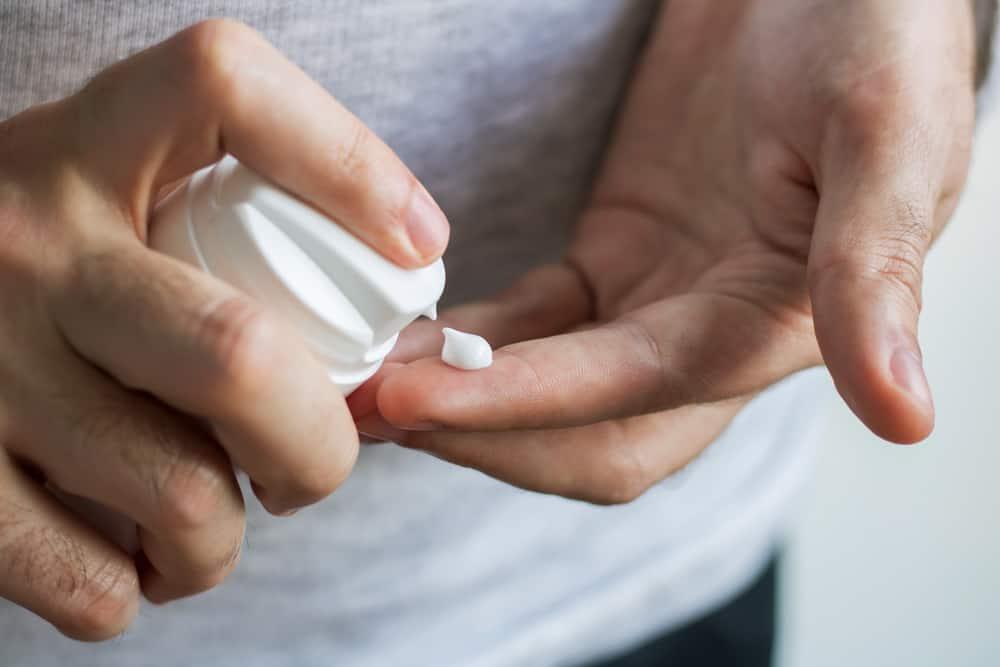 Sederet Risiko Bahaya Masturbasi Pakai Body Lotion untuk Pelumas