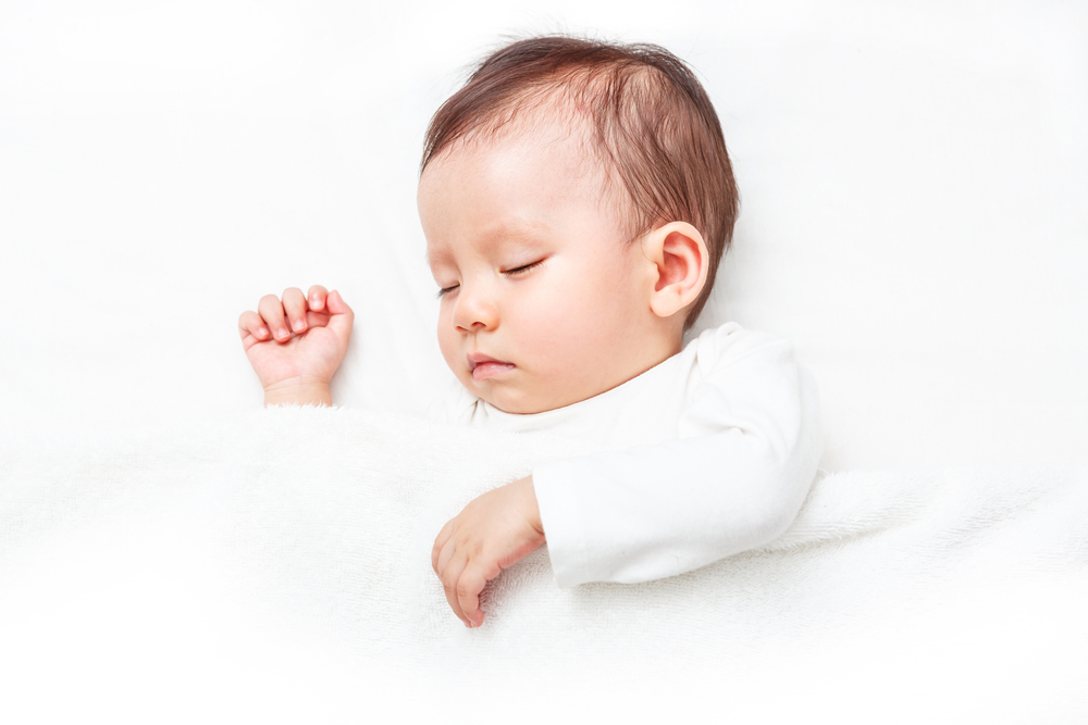 Bayi Berkeringat Saat Tidur, Normal Ataukah Bahaya