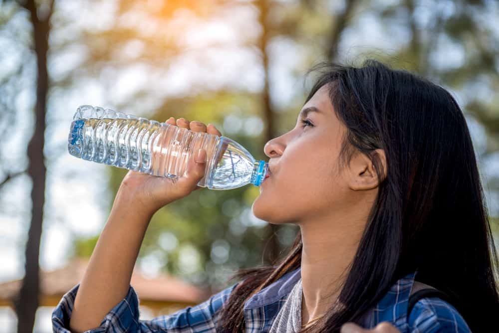 Banyak Minum Air, Kunci Utama Menghindari Penyakit Jantung