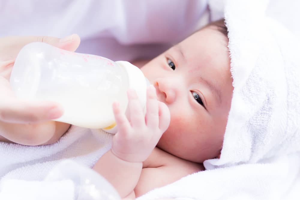 susu-formula-untuk-bayi