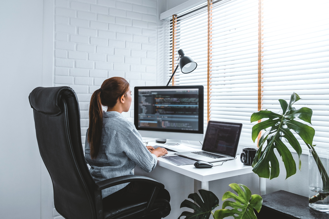 Posisi Duduk yang Benar di Kantor agar Tidak Mudah Capek