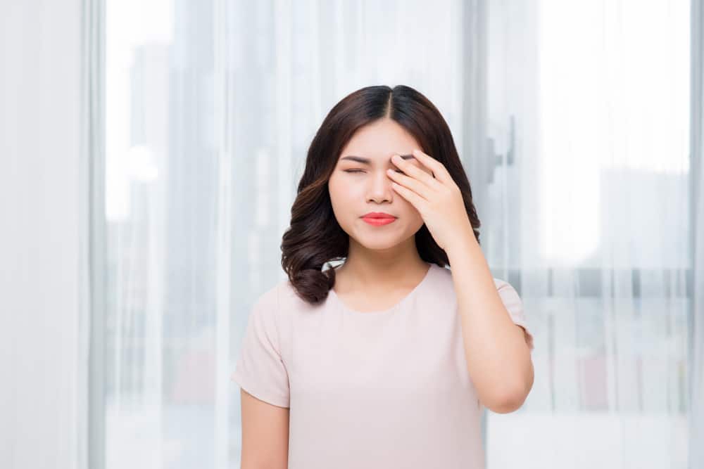 5 Penyebab Kenapa Penglihatan Tiba-Tiba Gelap dan Penanganannya