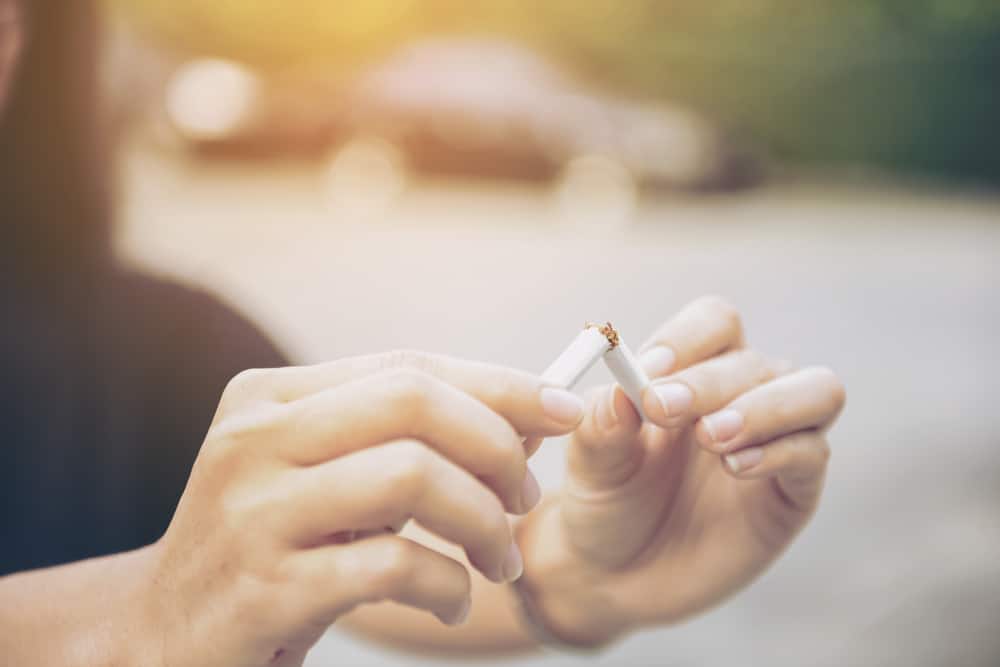 Sisihkan Waktu 30 Menit Setiap Hari untuk Jajal Trik Manjur Berhenti Merokok Ini