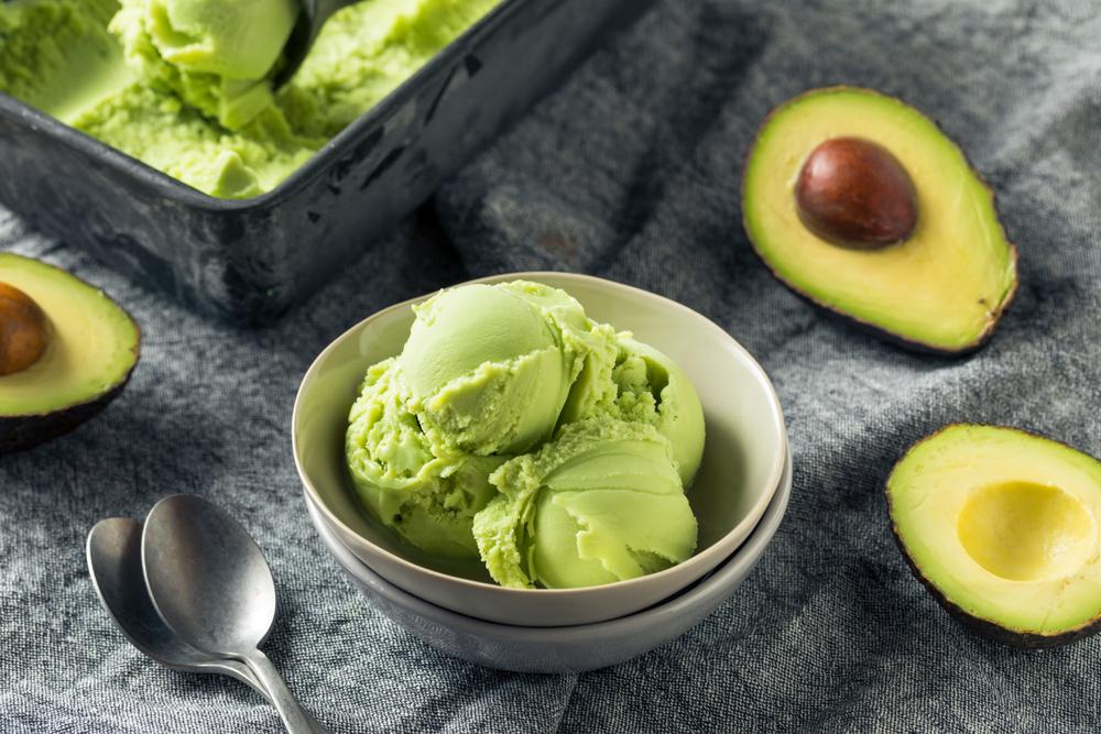 5 Jenis Dessert dari Alpukat yang Praktis, Lezat, dan Bergizi