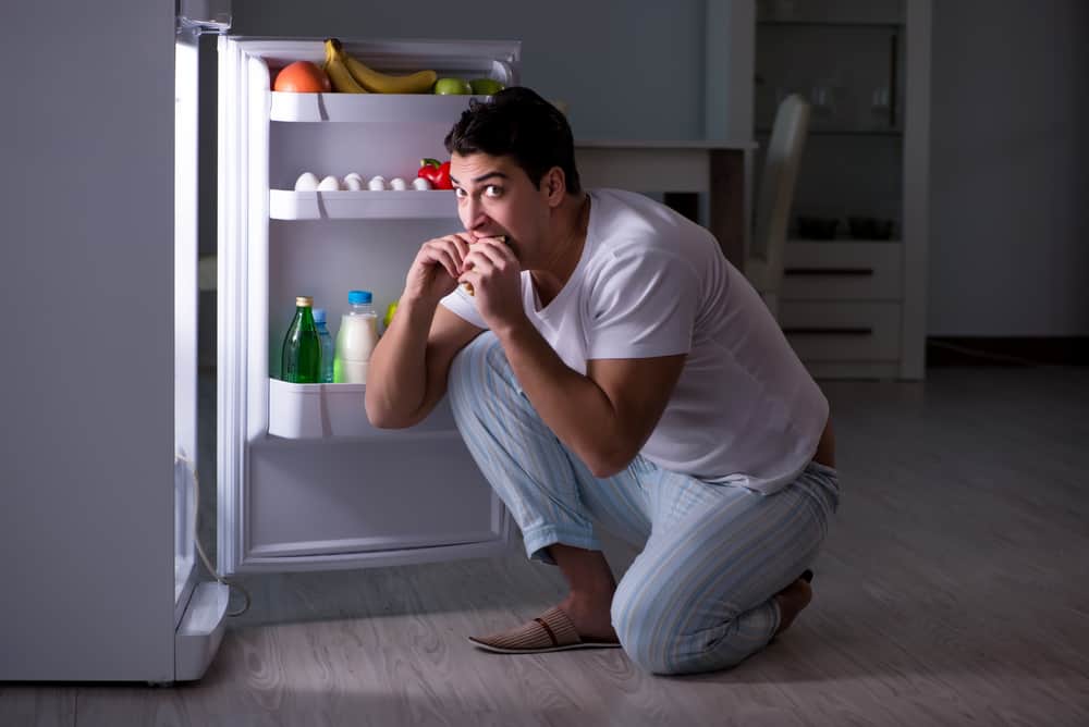 5 Trik Jitu Tangkis Rasa Lapar di Tengah Malam