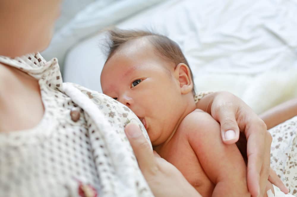 Bukan Hanya Ibu, Ini 6 Masalah Bayi Saat Menyusui yang Mungkin Terjadi
